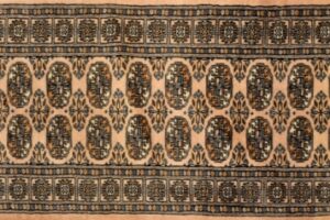 Bokhara runner 2' 7" by 8' 0" rug with geometric pattern from Pakistan - Oak